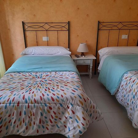 Hostal Quiper Quiroga Zewnętrze zdjęcie